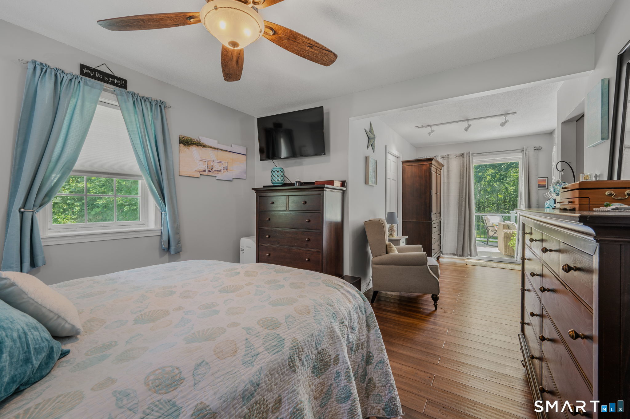 35 Pepperbox Road Waterford CT 06385