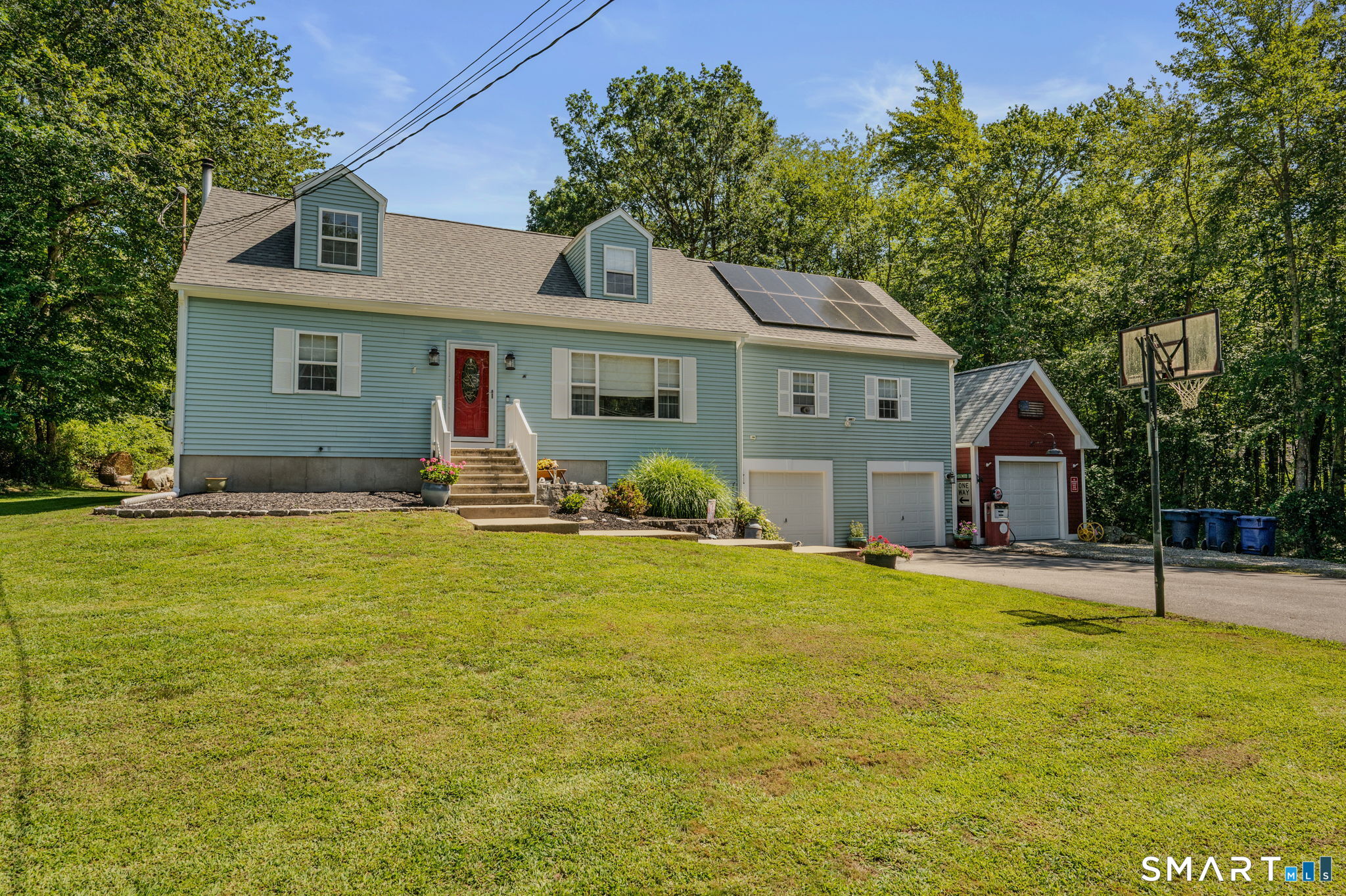 35 Pepperbox Road Waterford CT 06385
