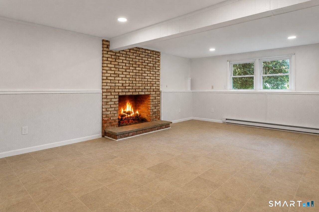 402 Wheeler Park Avenue Fairfield CT 06825