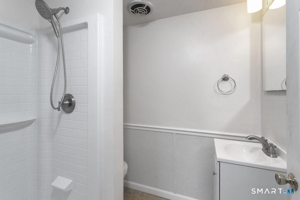 402 Wheeler Park Avenue Fairfield CT 06825