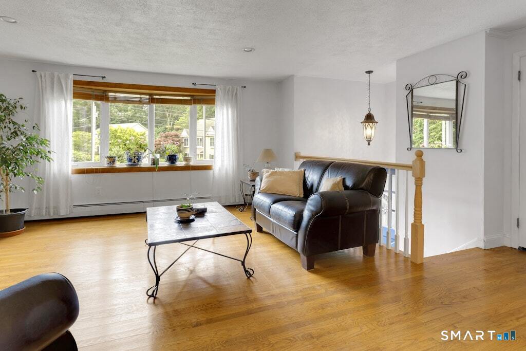 402 Wheeler Park Avenue Fairfield CT 06825