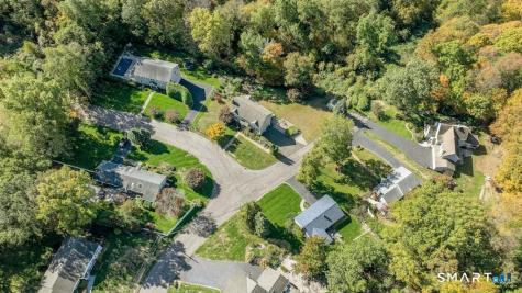402 Wheeler Park Avenue Fairfield CT 06825