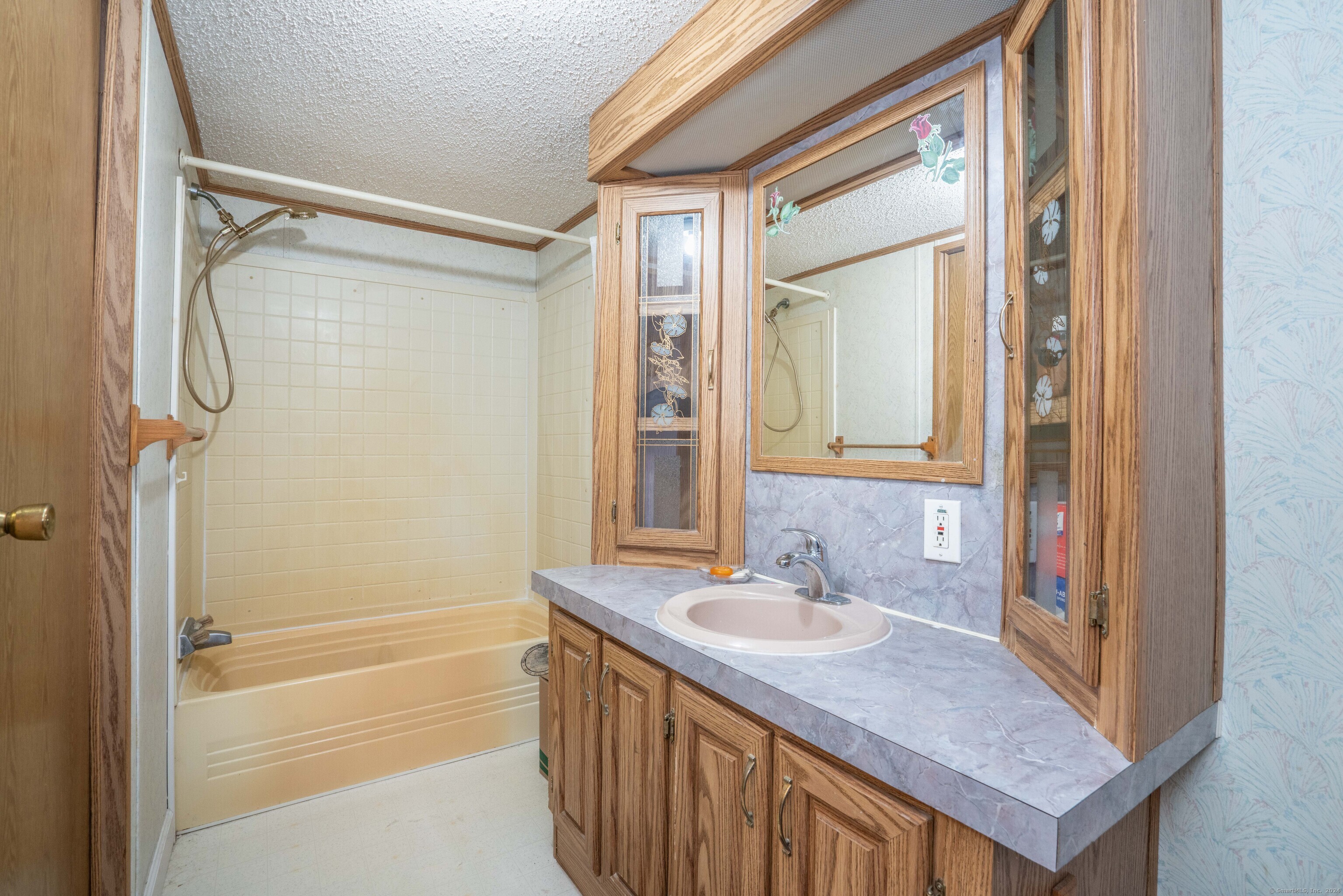 482 Broad Street Bristol CT 06010