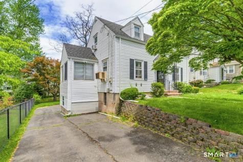 98 Woodmere Road West Hartford CT 06119