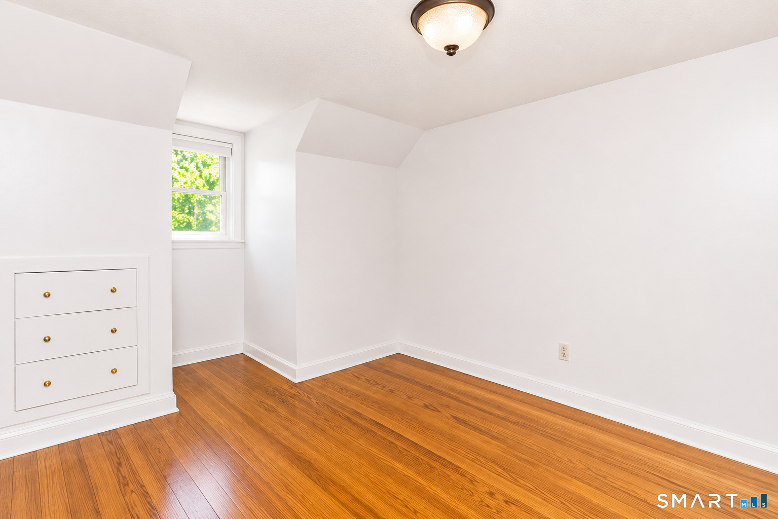 98 Woodmere Road West Hartford CT 06119
