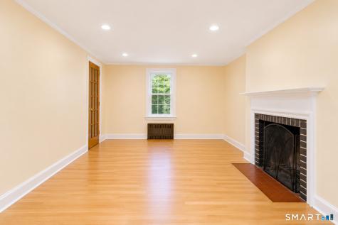 98 Woodmere Road West Hartford CT 06119