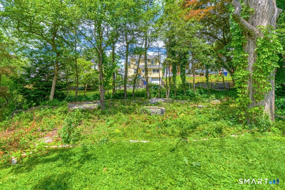 98 Woodmere Road West Hartford CT 06119