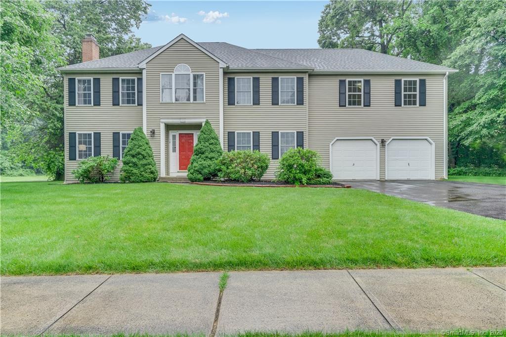10 Roxbury Court Cheshire CT 06410