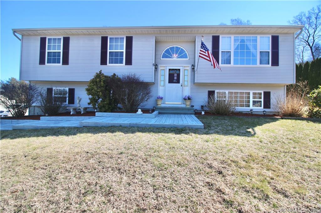 5 Hockanum Court Beacon Falls CT 06403