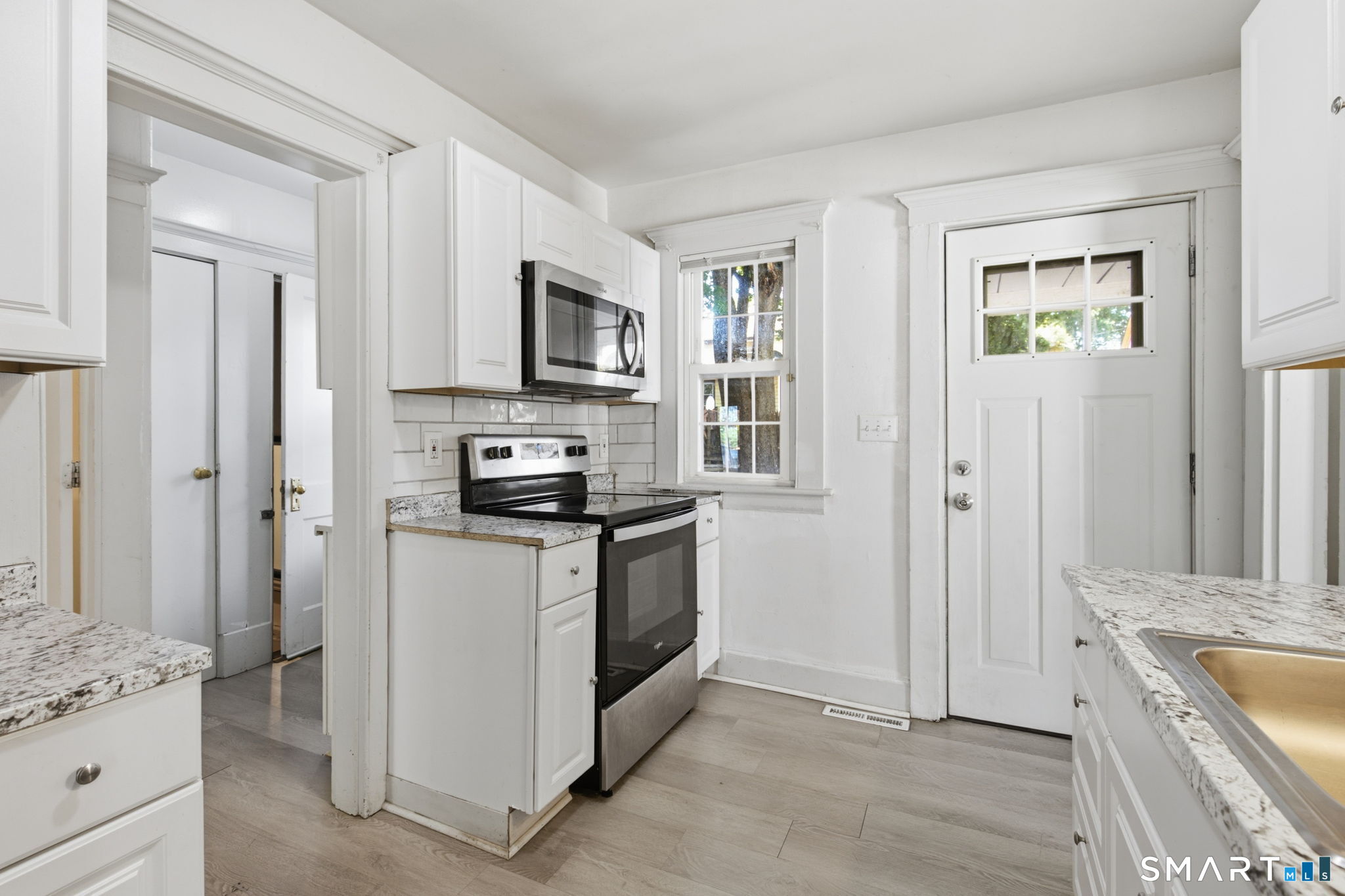 31 Amaryllis Avenue Waterbury CT 06710