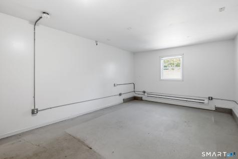 31 Amaryllis Avenue Waterbury CT 06710