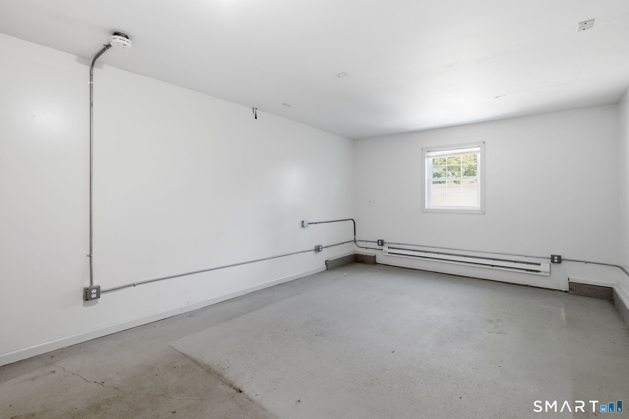 31 Amaryllis Avenue Waterbury CT 06710