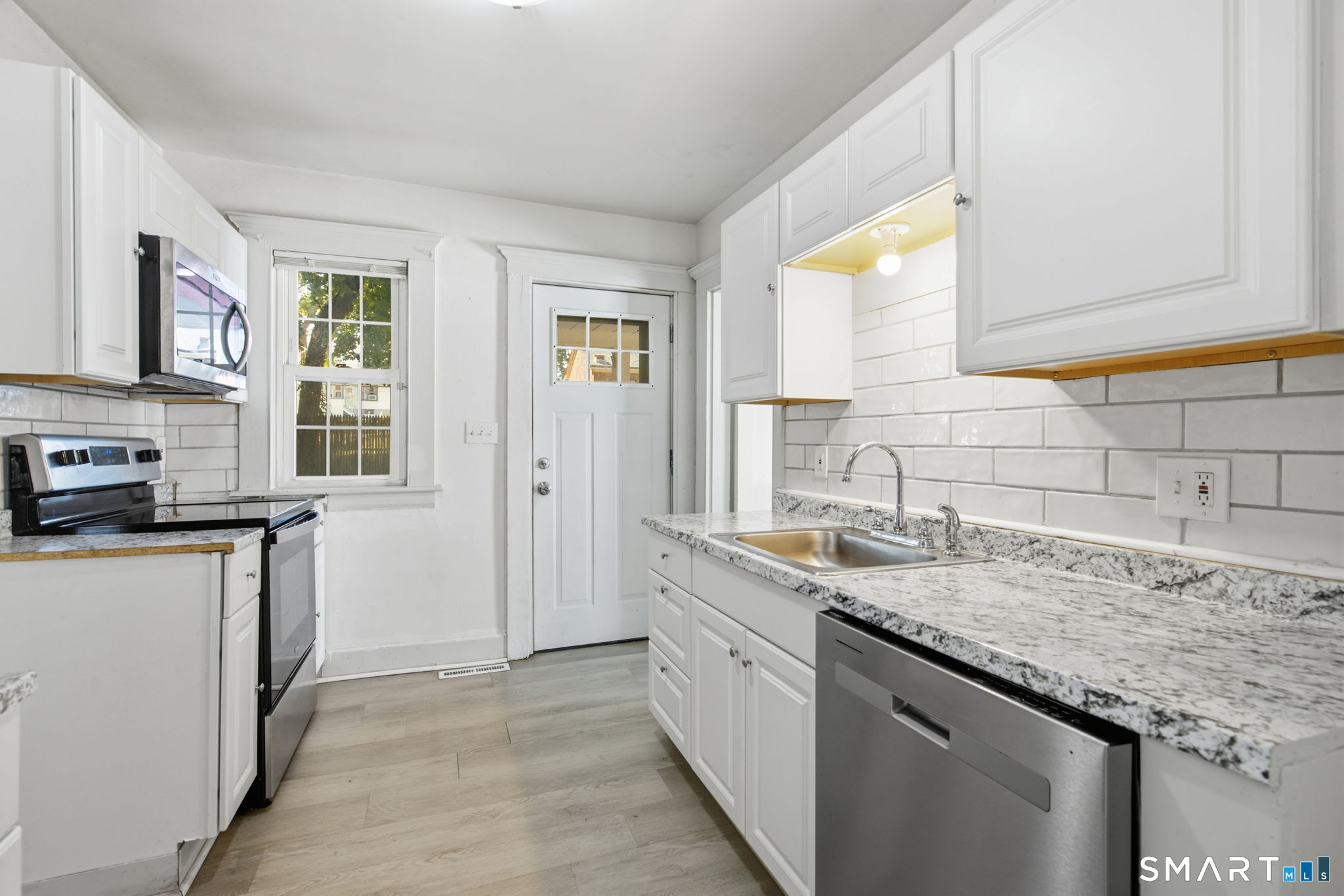 31 Amaryllis Avenue Waterbury CT 06710