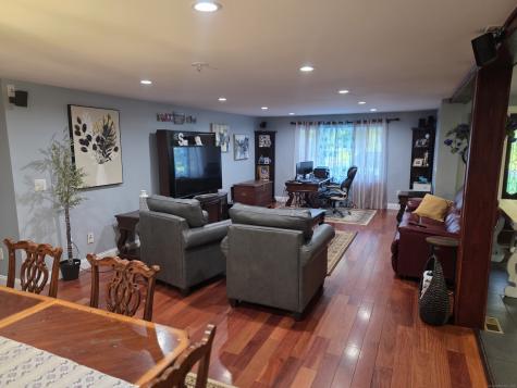 913 Pleasant Valley Road South Windsor CT 06074