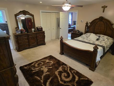 913 Pleasant Valley Road South Windsor CT 06074