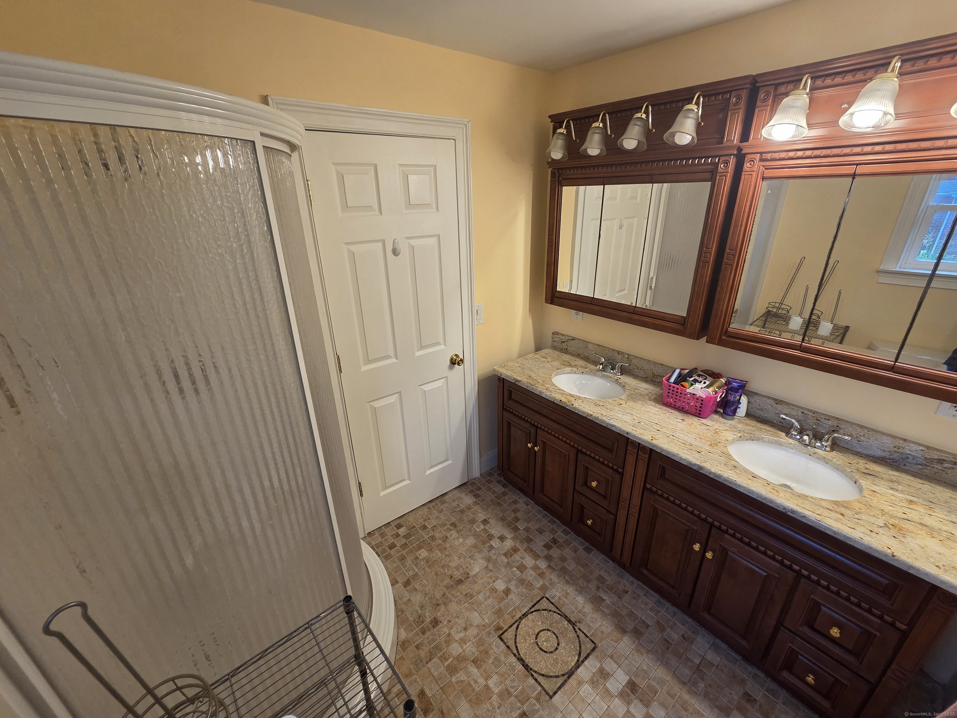 913 Pleasant Valley Road South Windsor CT 06074