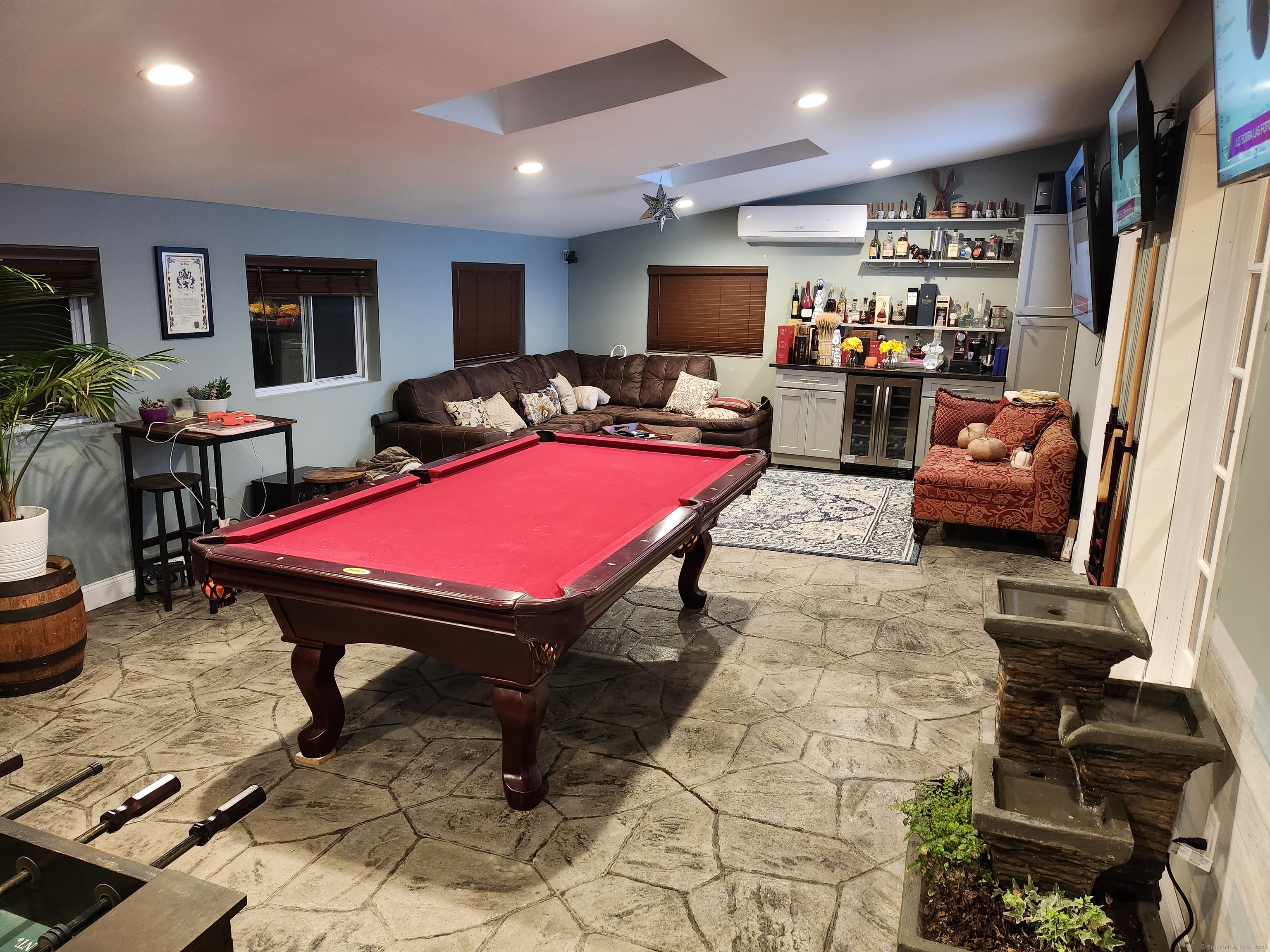 913 Pleasant Valley Road South Windsor CT 06074