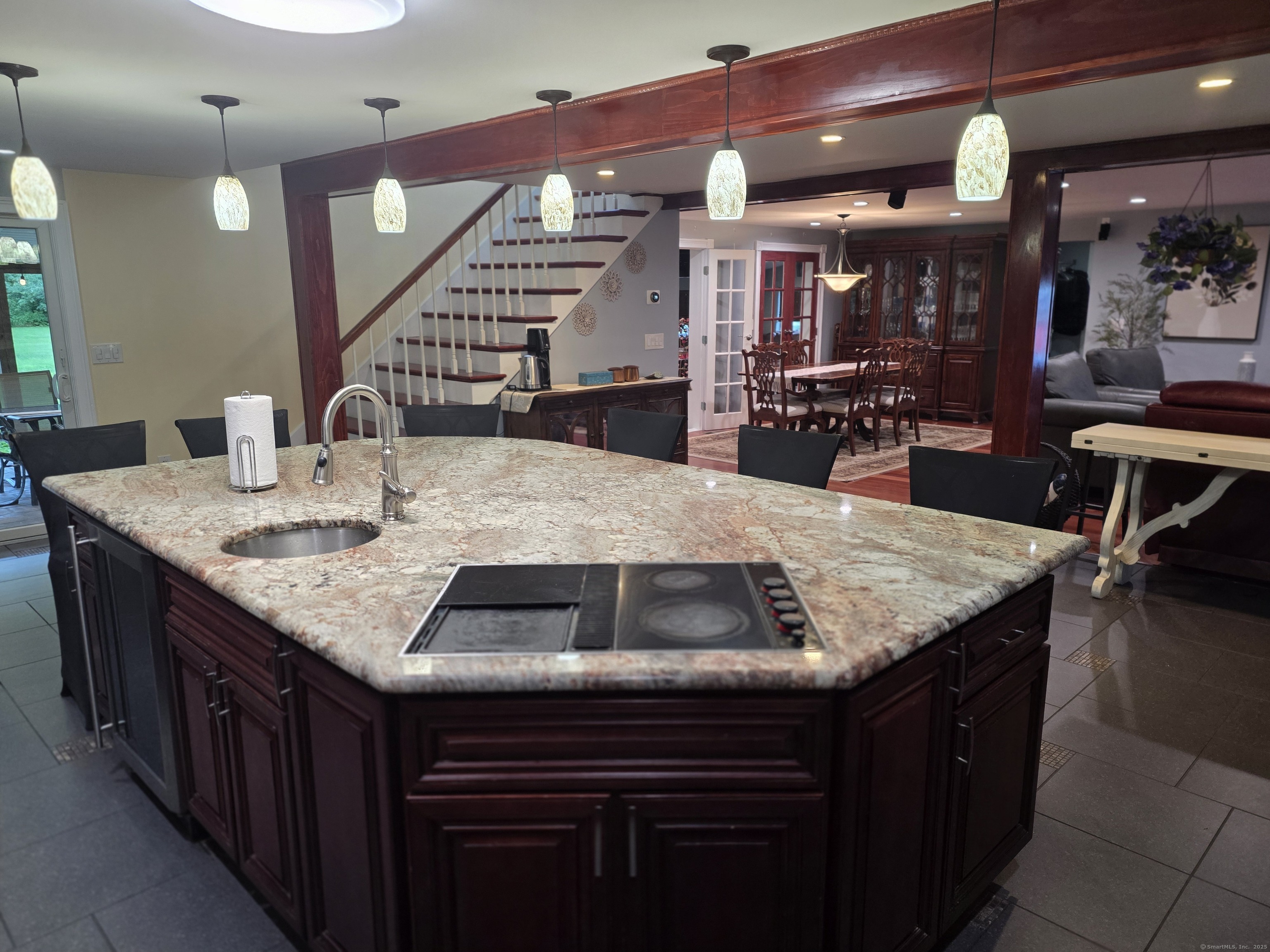 913 Pleasant Valley Road South Windsor CT 06074
