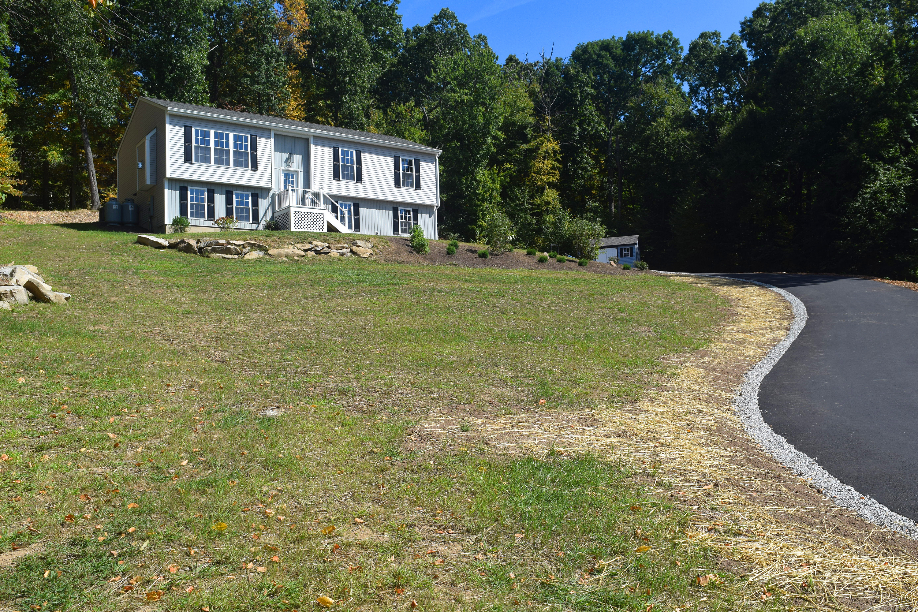 9 Tree Top Road Ellington CT 06029