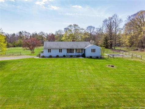 682 Middle Road Turnpike Woodbury CT 06798