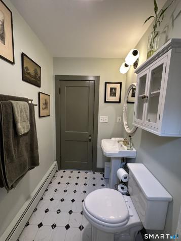 105 Walnut Street Seymour CT 06483