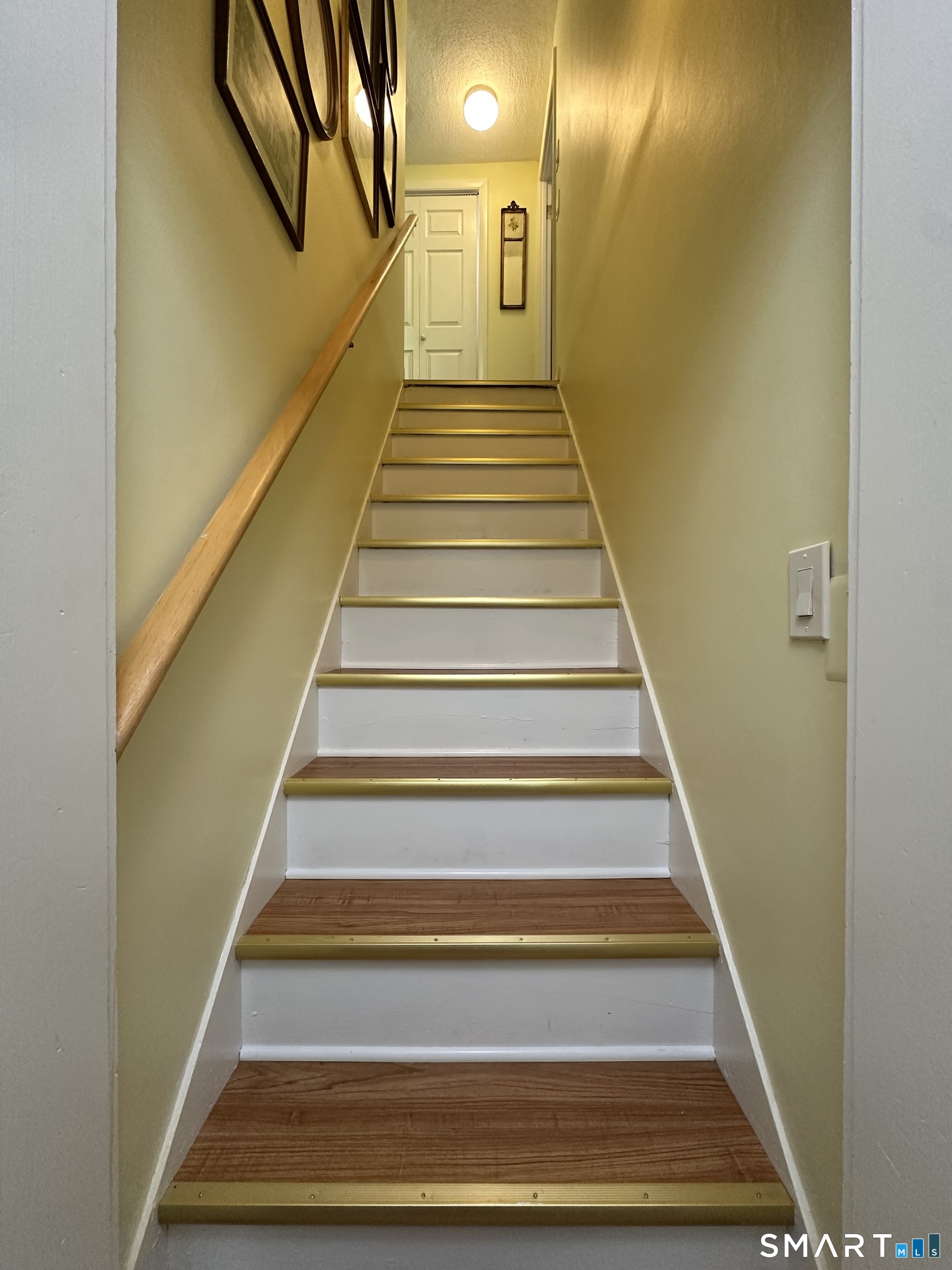 105 Walnut Street Seymour CT 06483