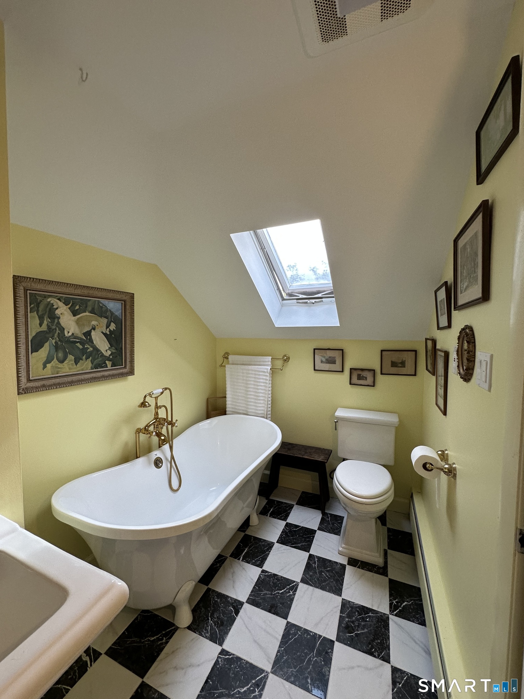 105 Walnut Street Seymour CT 06483