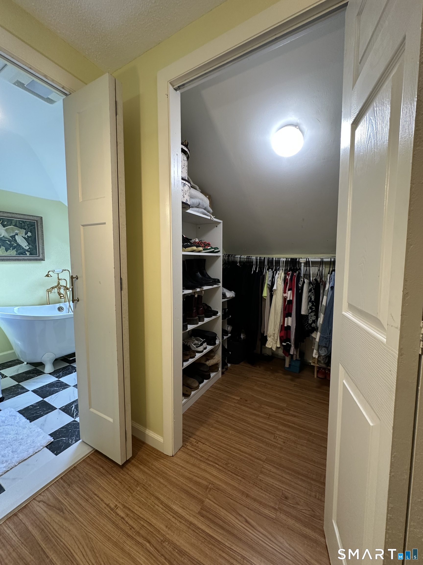 105 Walnut Street Seymour CT 06483