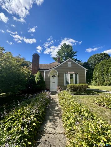 105 Walnut Street Seymour CT 06483