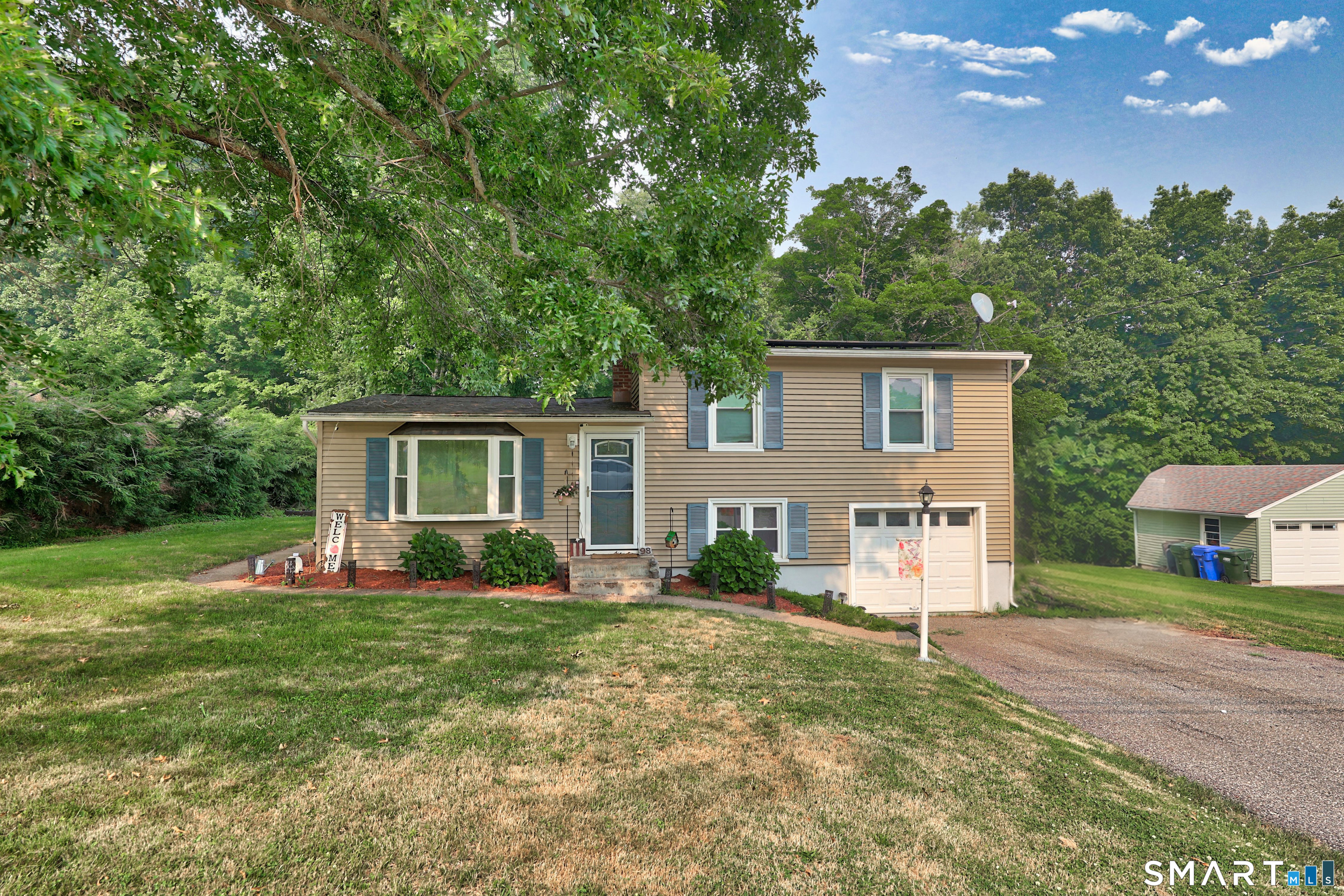 98 Edgewood Avenue Thomaston CT 06787