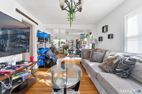 59 Raymond Street New London CT 06320