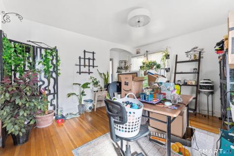 59 Raymond Street New London CT 06320