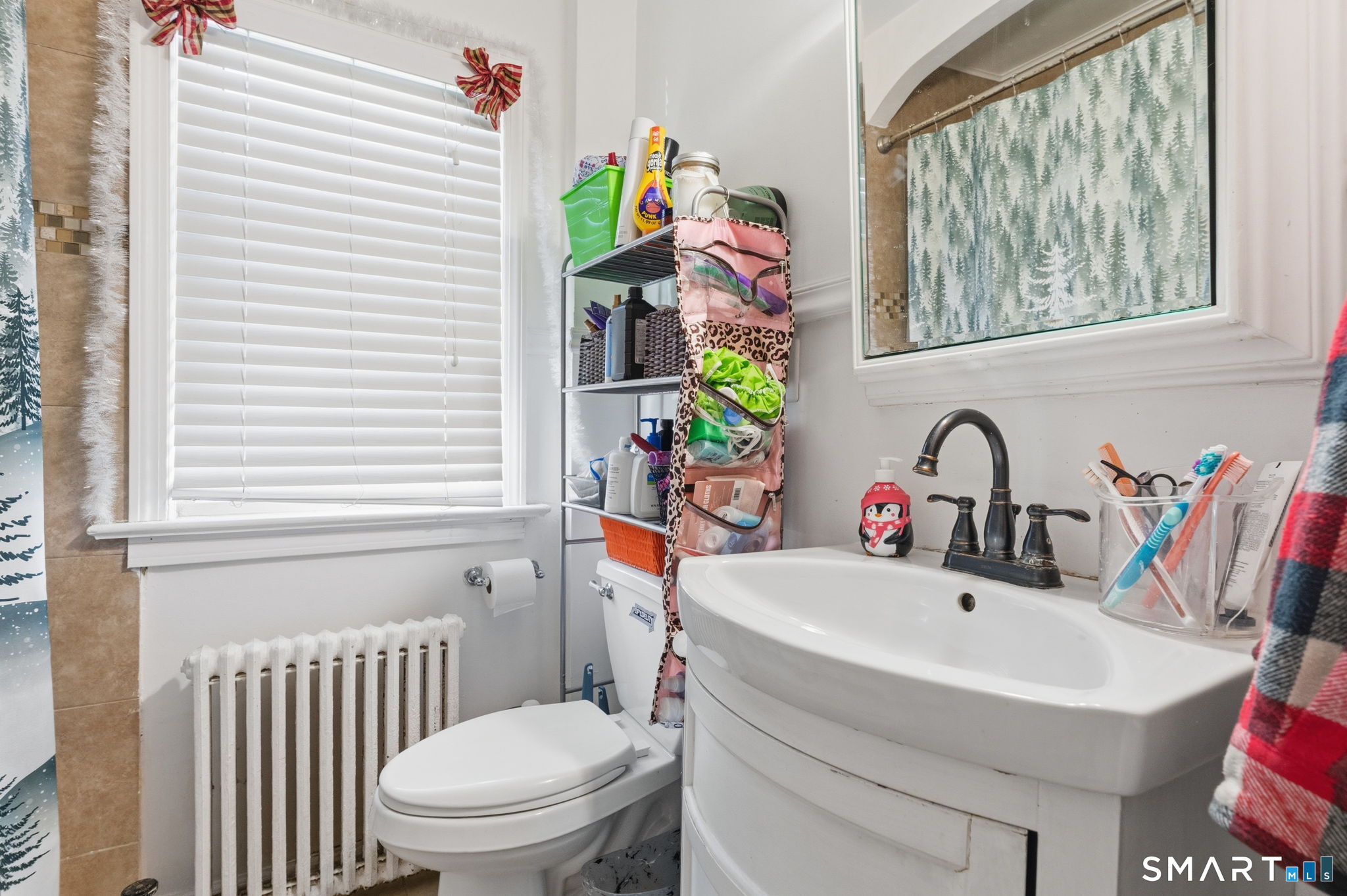 59 Raymond Street New London CT 06320