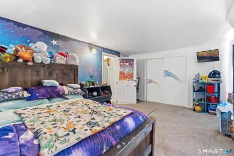 59 Raymond Street New London CT 06320