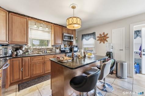 59 Raymond Street New London CT 06320