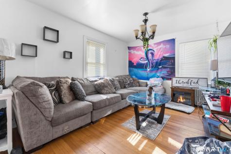 59 Raymond Street New London CT 06320
