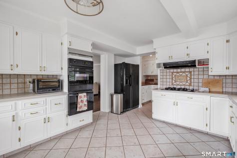 16 Union Street Shelton CT 06484