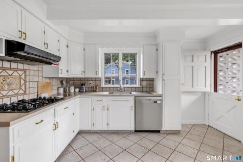 16 Union Street Shelton CT 06484