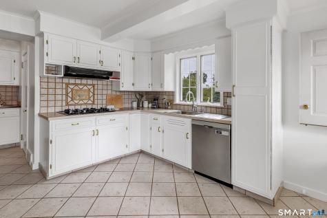 16 Union Street Shelton CT 06484
