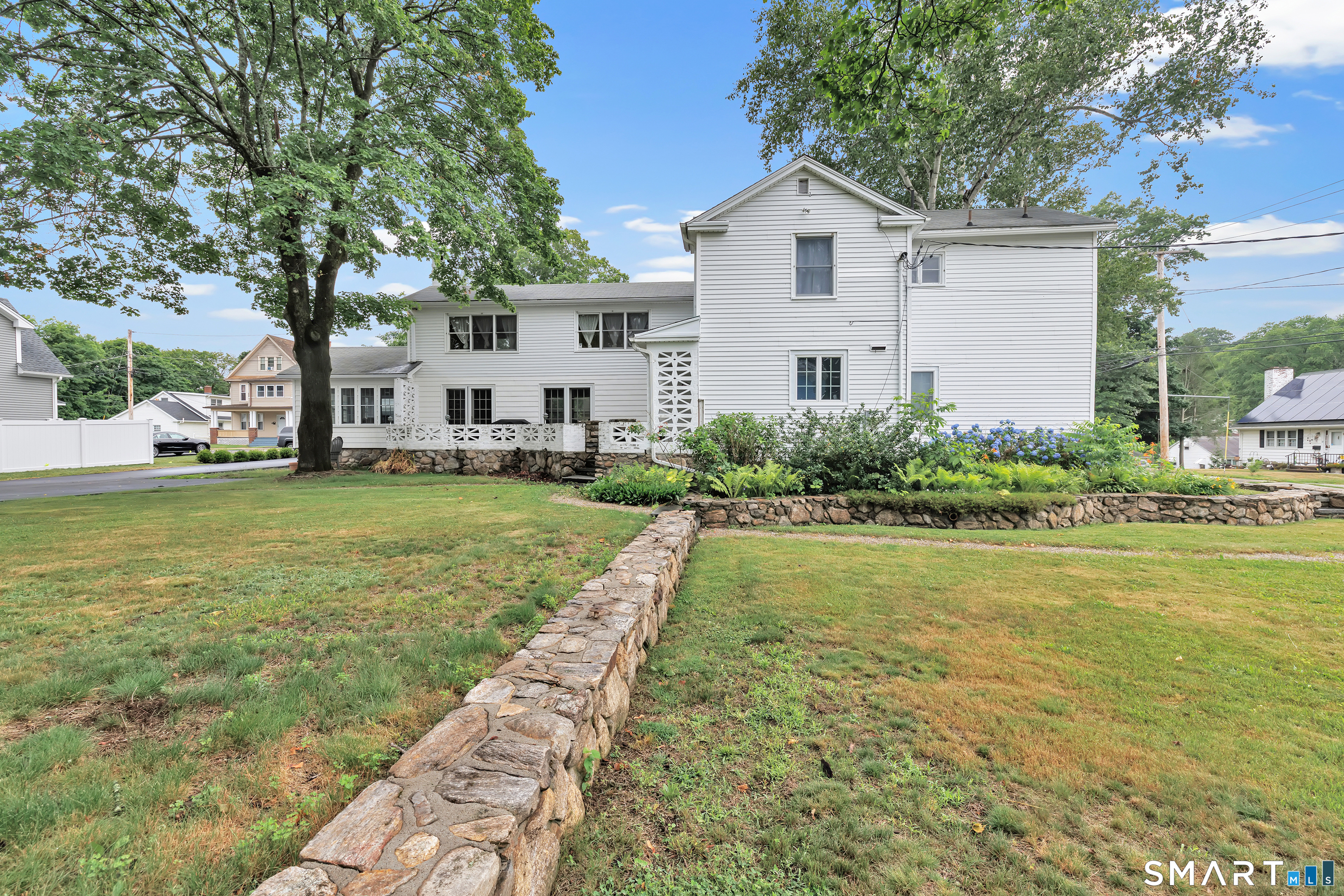 16 Union Street Shelton CT 06484