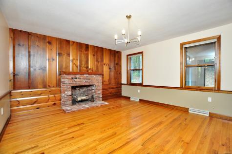 39 Woodduck Farms Road Windsor CT 06095