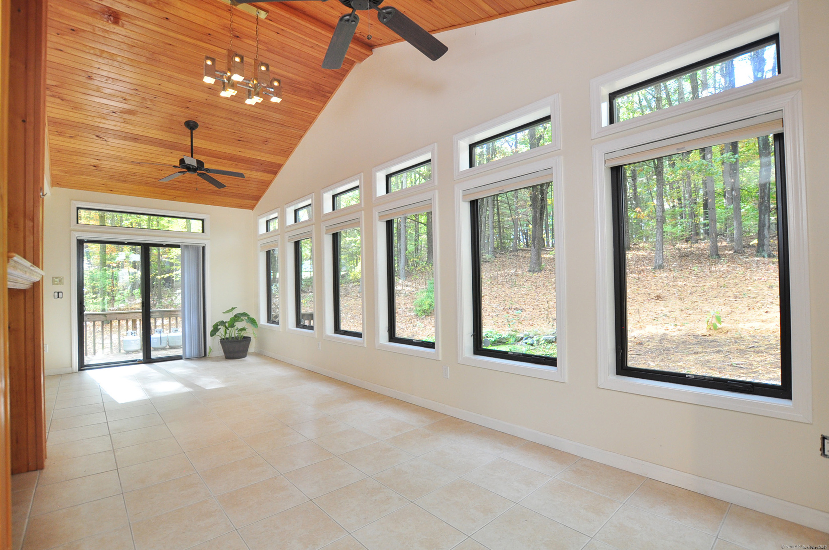 39 Woodduck Farms Road Windsor CT 06095