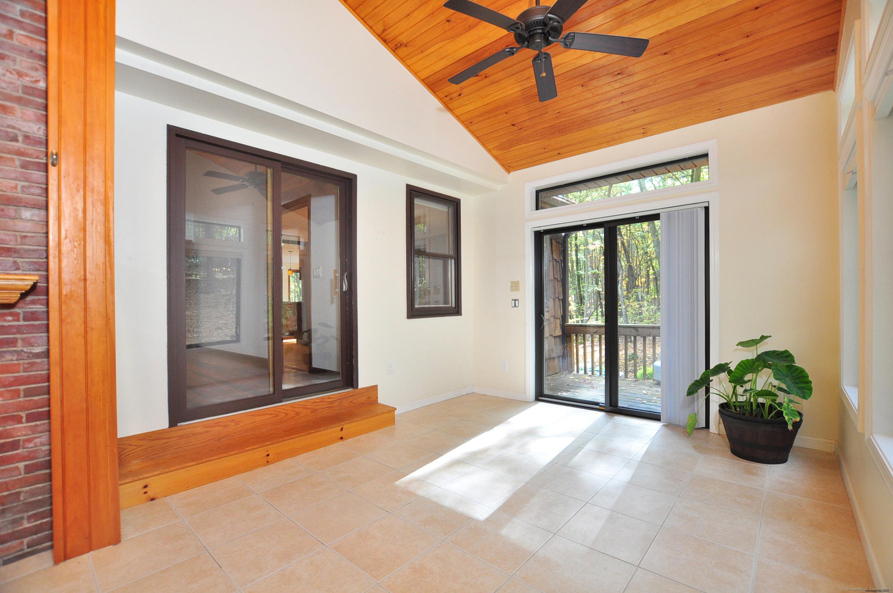 39 Woodduck Farms Road Windsor CT 06095