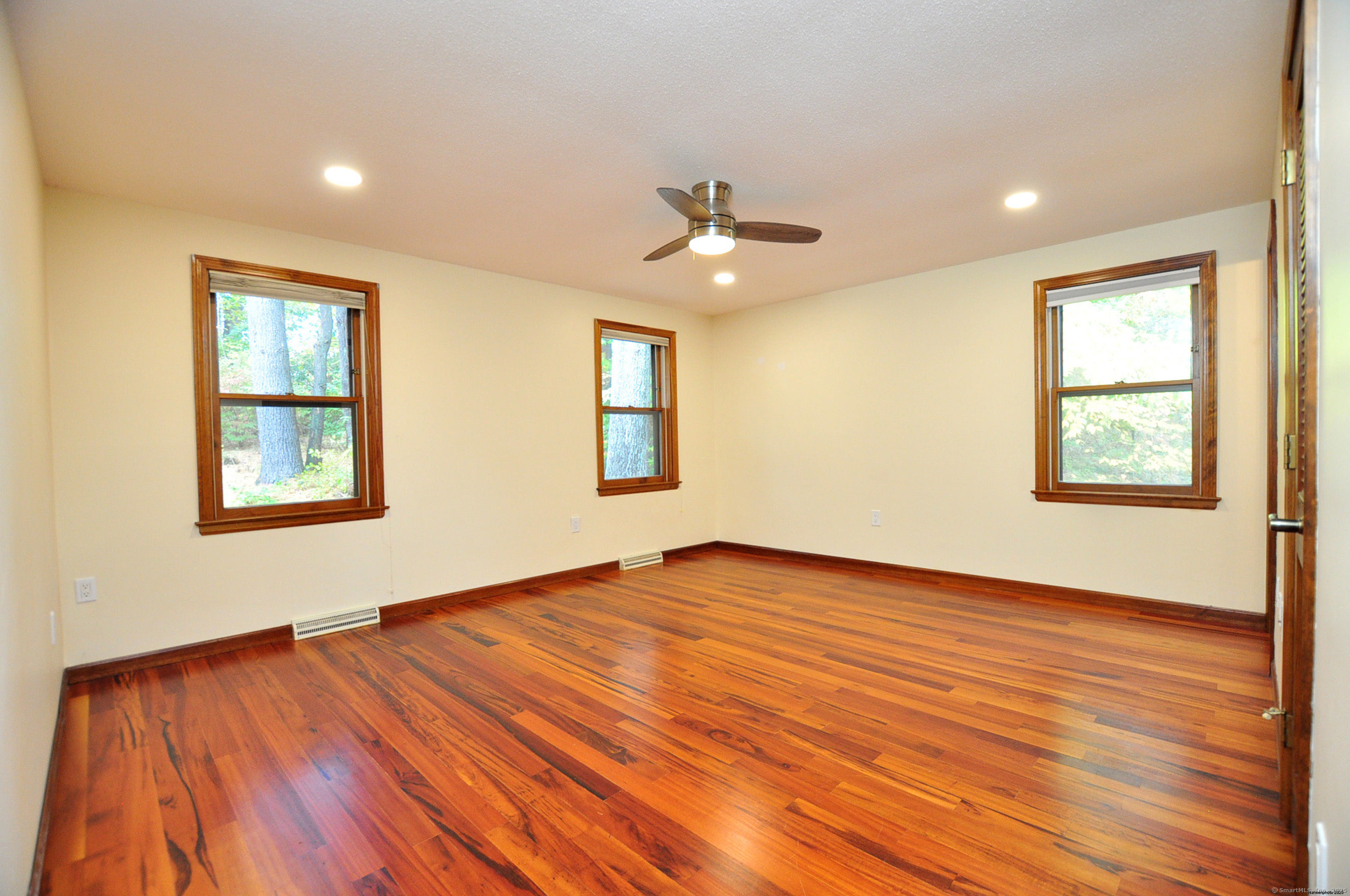 39 Woodduck Farms Road Windsor CT 06095