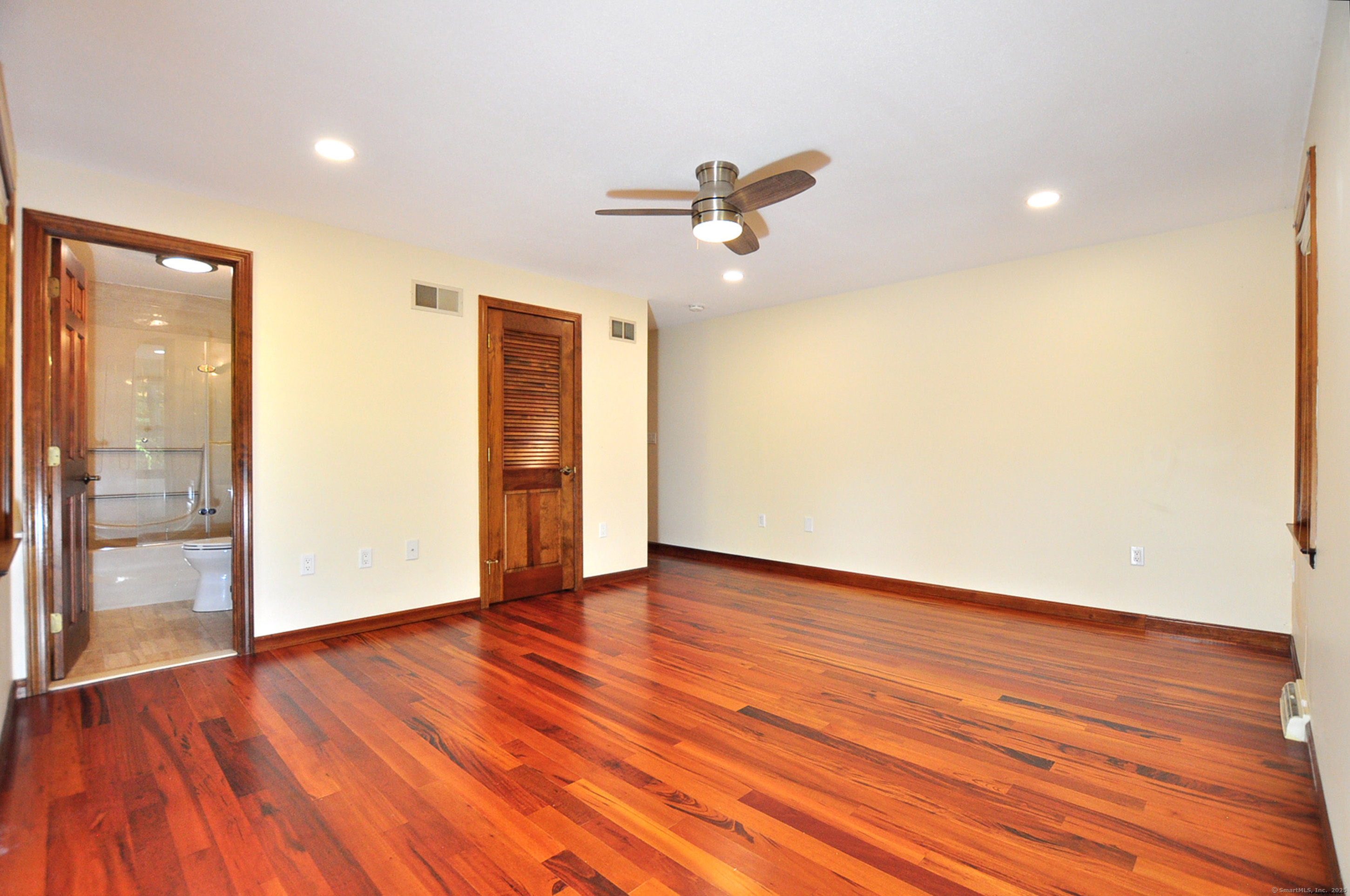 39 Woodduck Farms Road Windsor CT 06095