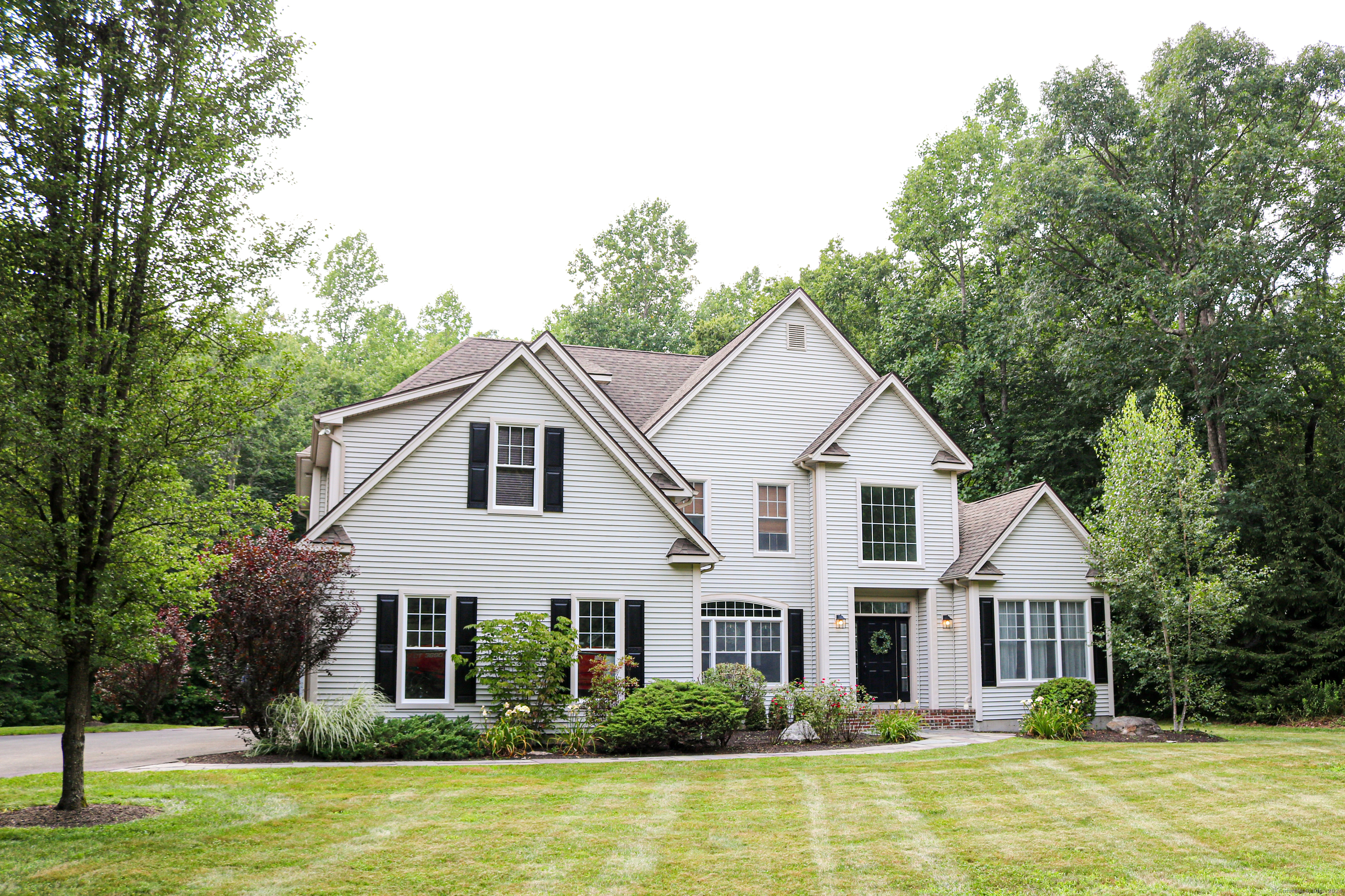 5 Bishop Road Oxford CT 06478
