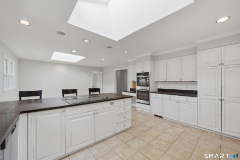 18 Linda Lane Darien CT 06820