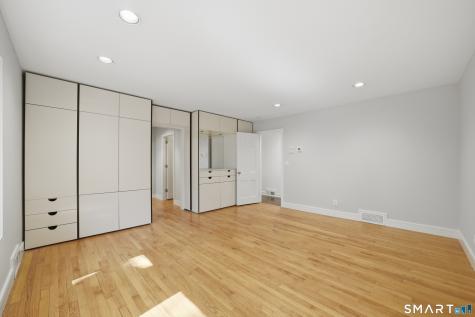 18 Linda Lane Darien CT 06820