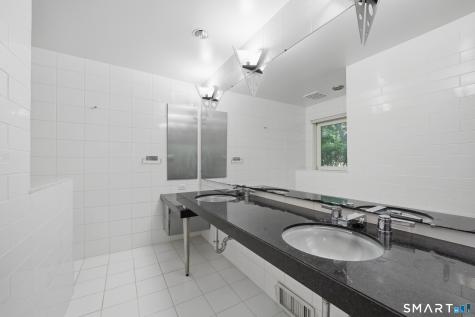 18 Linda Lane Darien CT 06820