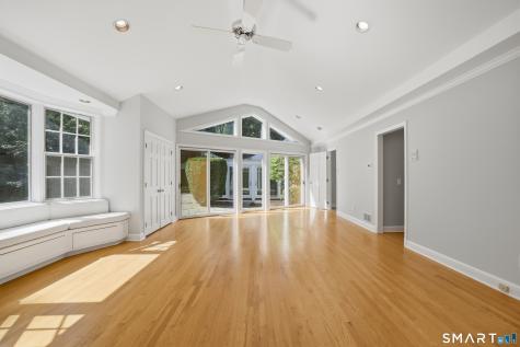 18 Linda Lane Darien CT 06820